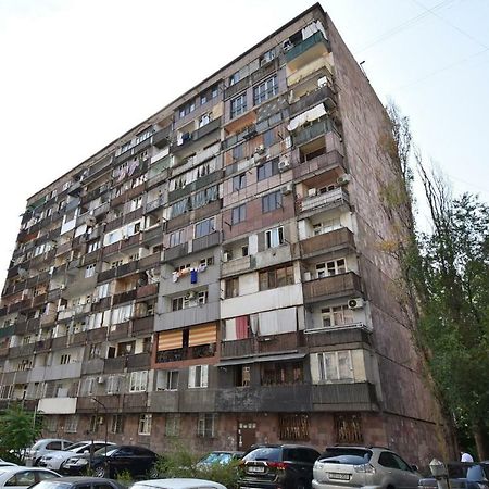 Apartments In Center Of Yerevan,Koghbatsi 1A Street Zewnętrze zdjęcie