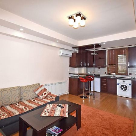 Apartments In Center Of Yerevan,Koghbatsi 1A Street Zewnętrze zdjęcie