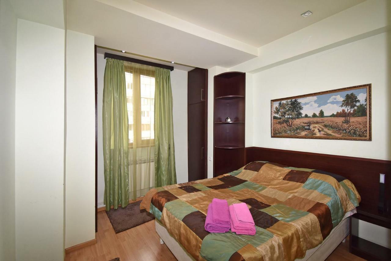 Apartments In Center Of Yerevan,Koghbatsi 1A Street Zewnętrze zdjęcie
