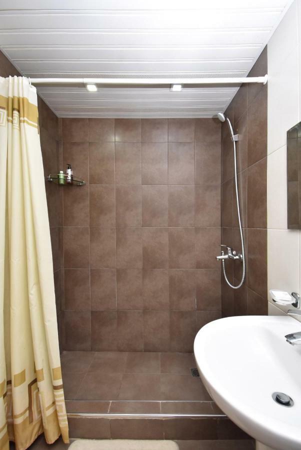 Apartments In Center Of Yerevan,Koghbatsi 1A Street Zewnętrze zdjęcie